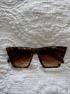 Tortoiseshell Square Frame Sunglasses - Brown Lenses